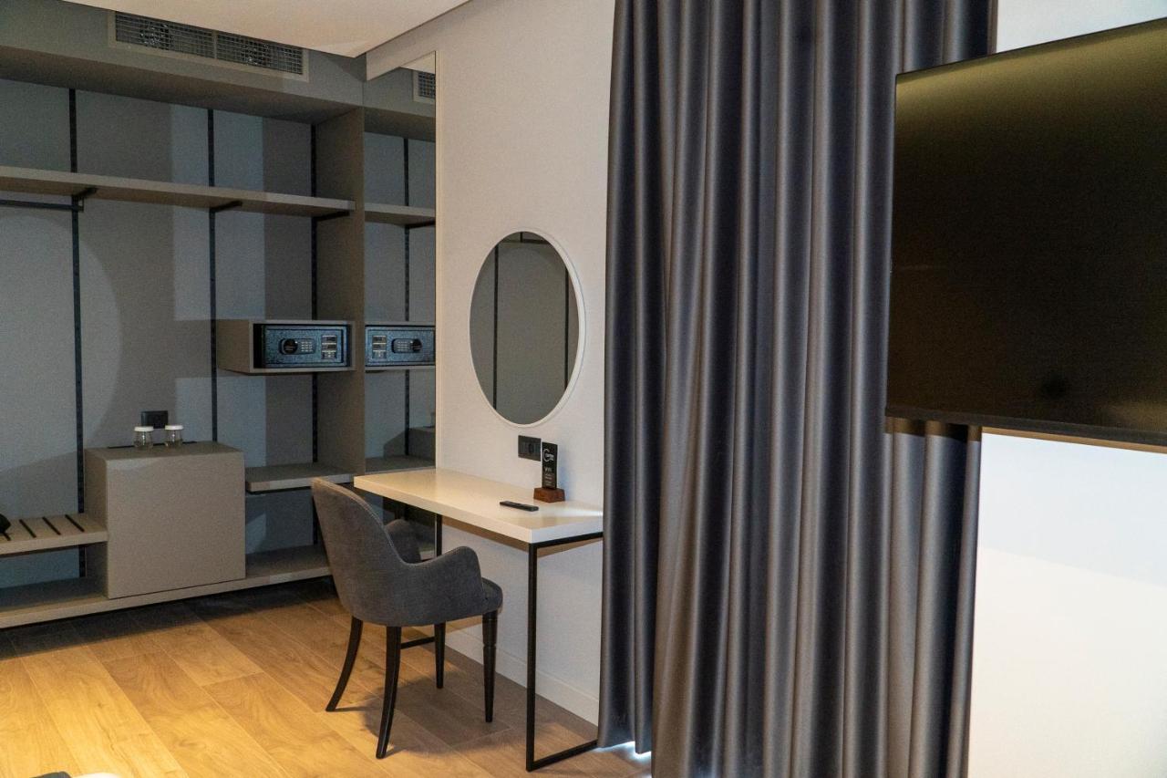 Center Hotel Saranda Kültér fotó