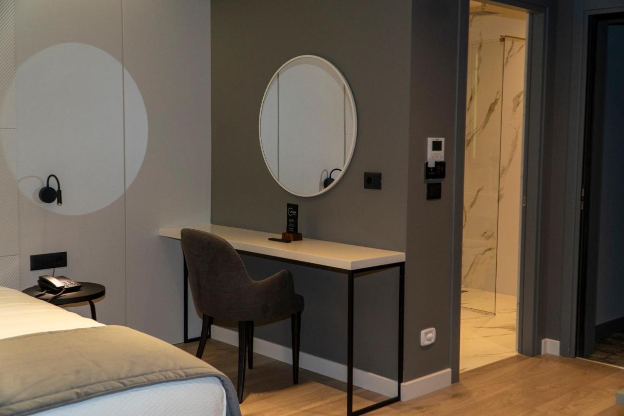 Center Hotel Saranda Kültér fotó