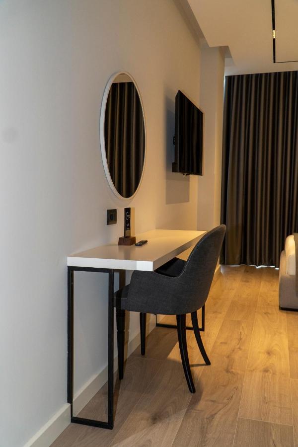 Center Hotel Saranda Kültér fotó
